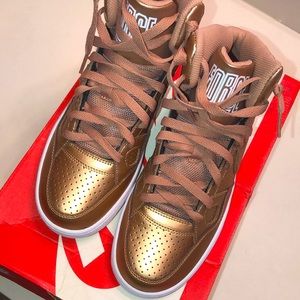 Women Son Of Force MID